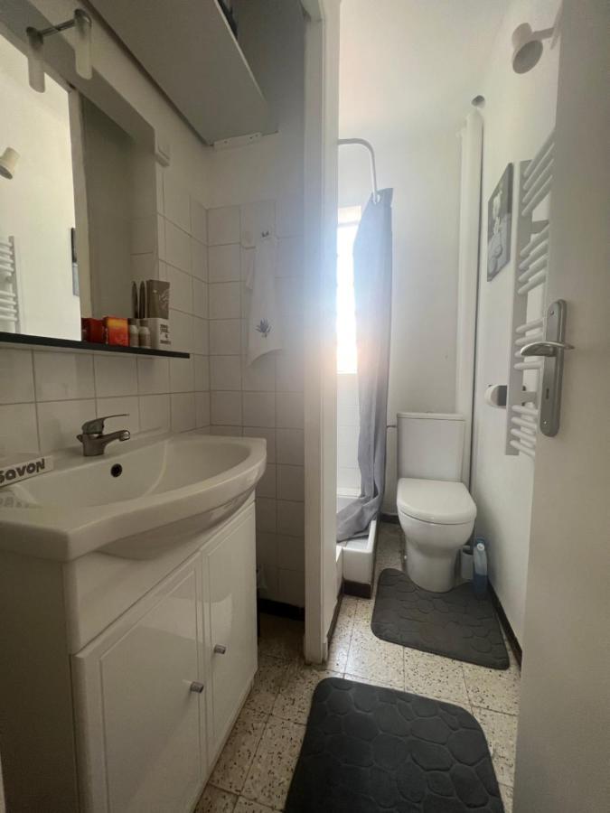 Studio Avec Balcon Donnant Sur Les Arenes D'Arles Exterior photo